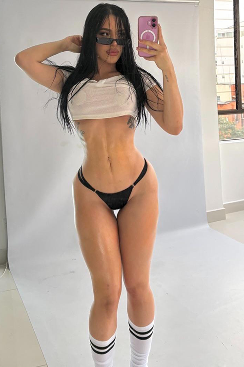 Ibiza Tops - Escorts - ESTEFA